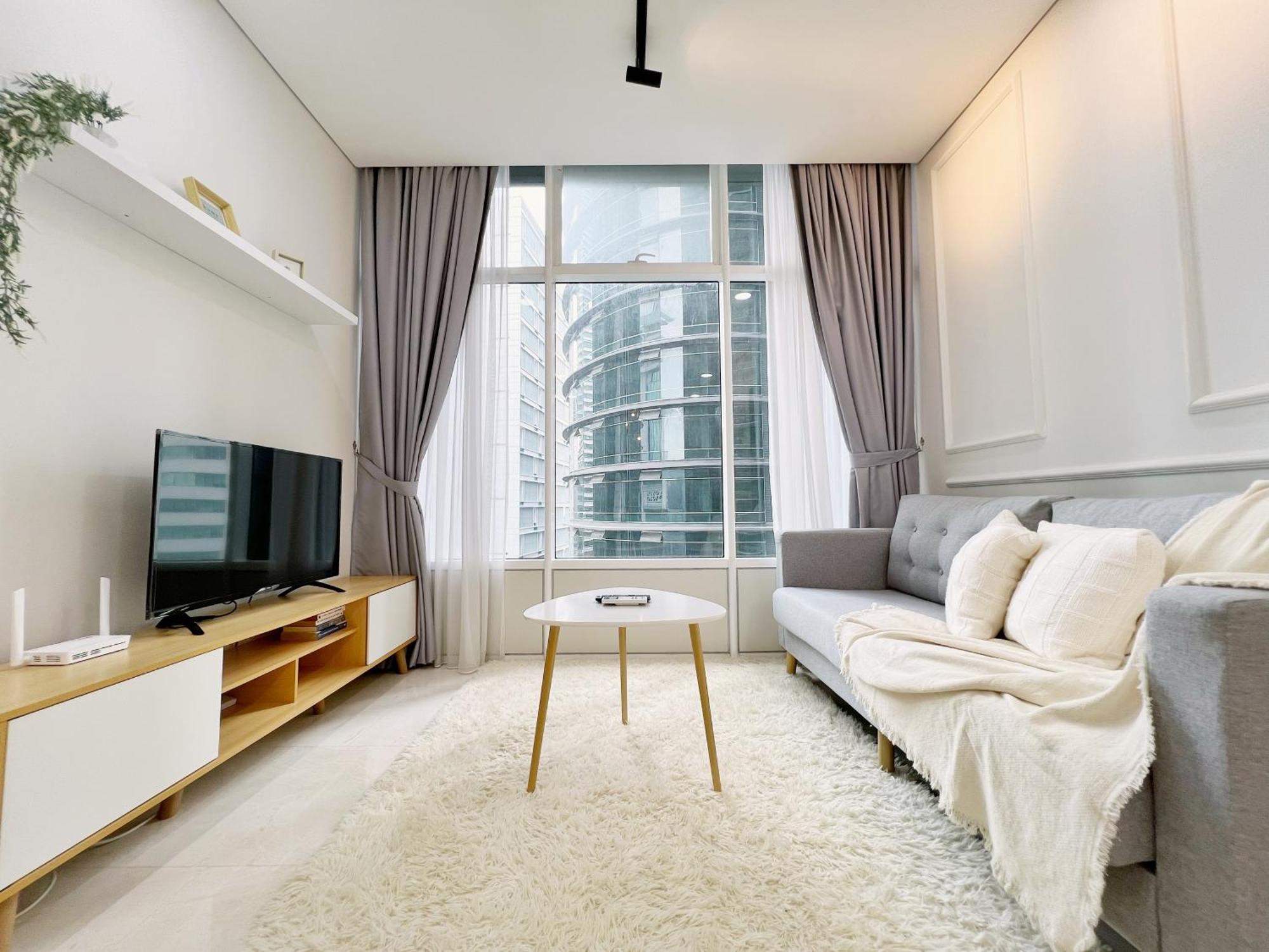 Sky Airy 2br At Klcc Pangsapuri